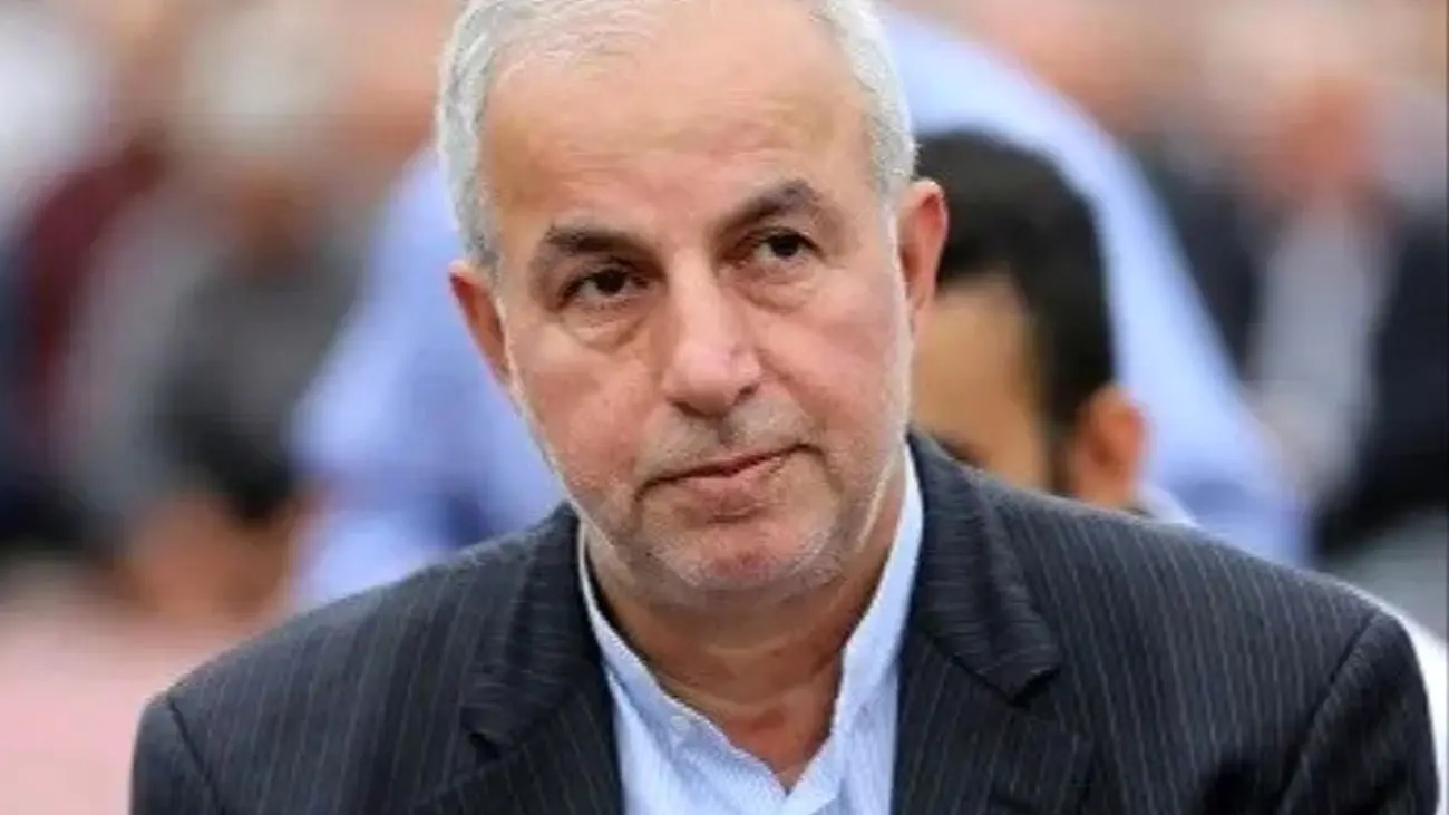 نماینده مجلس: دولت می تواندقیمت ارز را کنترل کند اما از گرانی خوشش می آید