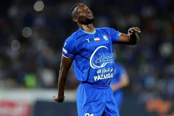 مهاجم استقلال به لیگ لبنان رفت!