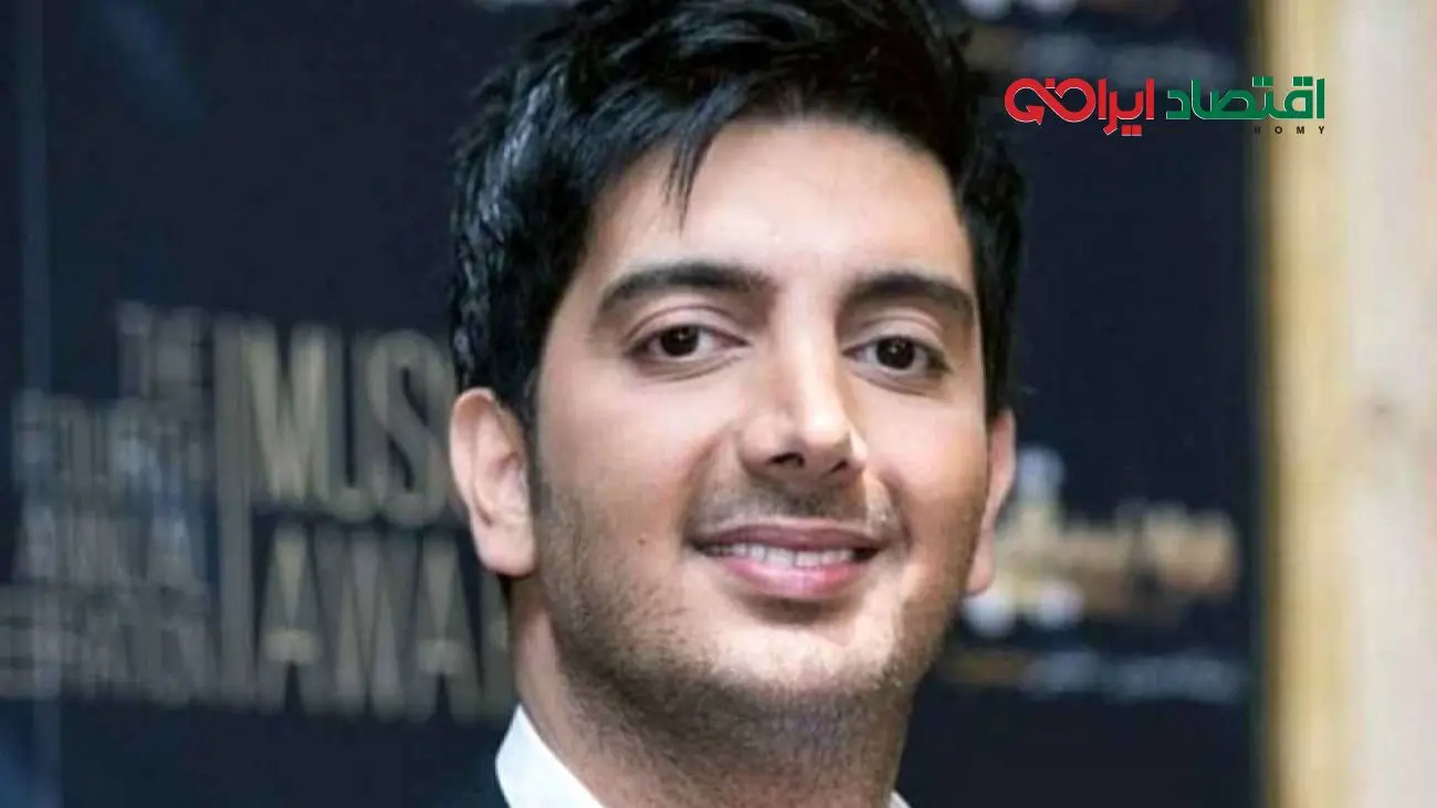 فرزاد فرزین با لباس جین؛ استایل دهه هشتادی که از سر زبان‌ها نمی‌افتد!