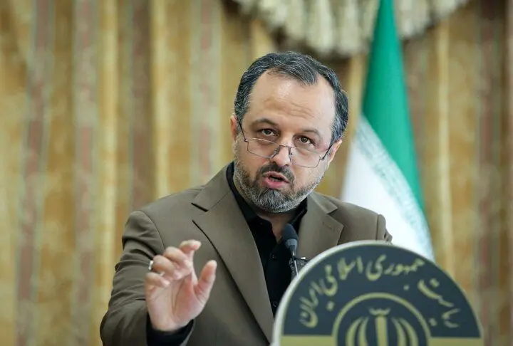 وزیر اقتصاد مدرسان معارف اسلامی دانشگاهها را توجیه کرد