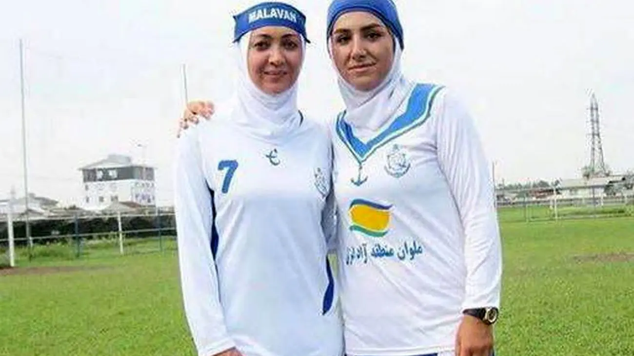 عکس های دیدنی از 20 خانم بازیگر جذاب ایرانی در لباس والیبالی / یکی از یکی معروف تر !