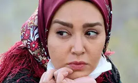 تیپ و استایل متفاوت شیرین سریال نون خ در آبمیوه فروشی + عکس